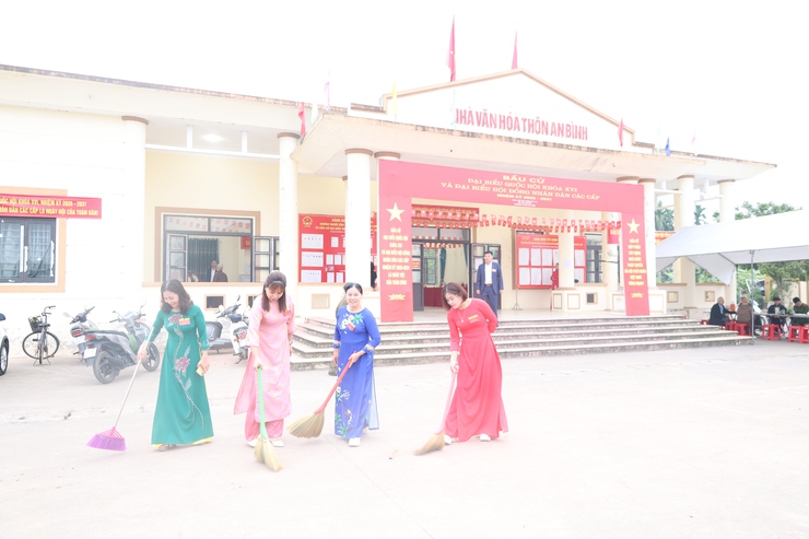 Hội phụ nữ xã Đại Xuyên tích cực góp sức trong Ngày bầu cử- Ảnh 4.