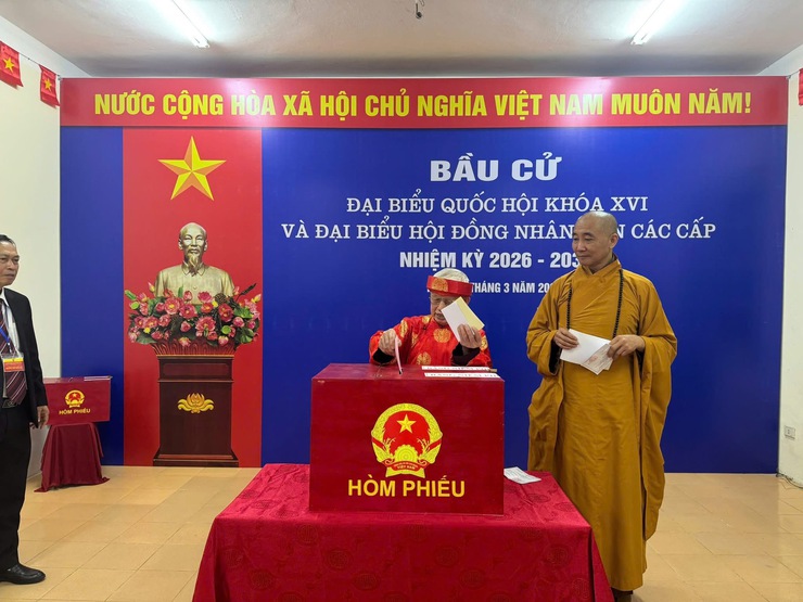 18 khu vực bỏ phiếu phường Phúc Lợi tổ chức Lễ khai mạc bầu cử đại biểu Quốc hội khóa XVI và đại biểu HĐND các cấp nhiệm kỳ 2026-2031- Ảnh 3.