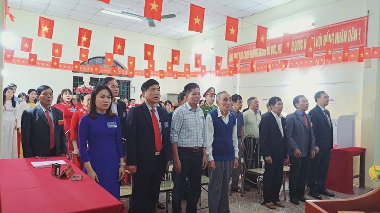 Hơn 50.000 cử tri xã Phúc Thọ nô nức tham gia bầu cử đại biểu Quốc hội khóa XVI và đại biểu Hội đồng nhân dân các cấp nhiệm kỳ 2026–2031- Ảnh 7.