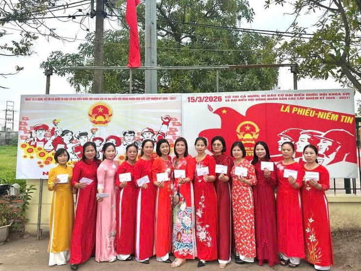 Cử tri Thuận An phấn khởi tham gia bầu cử- Ảnh 13.