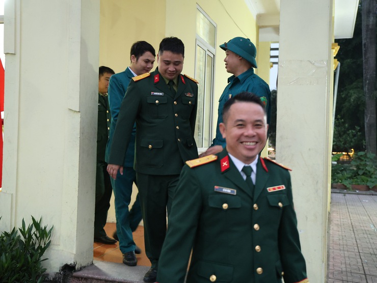 Ban Chỉ huy Quân sự xã Tam Hưng chủ động trực sẵn sàng chiến đấu, bảo đảm an toàn phục vụ công tác bầu cử- Ảnh 3.