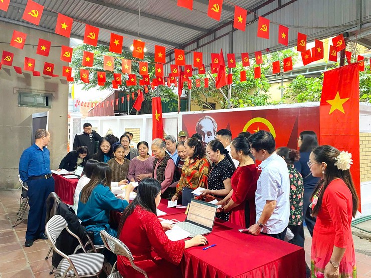 Đồng loạt 22 khu vực bỏ phiếu trên địa bàn phường Dương Nội khai mạc bầu cử- Ảnh 20.