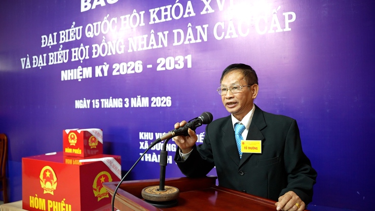 Đồng chí Bí thư Đảng uỷ xã dự Khai mạc và bỏ phiếu bầu cử tại khu vực bỏ phiếu số 10 thôn Chàng Chợ- Ảnh 3.