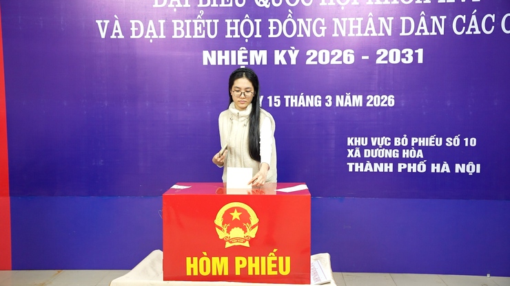 41.595 cử tri xã Dương Hoà phấn khởi đi bầu cử, gửi gắm niềm tin và hy vọng tới các đại biểu nhân dân- Ảnh 12.