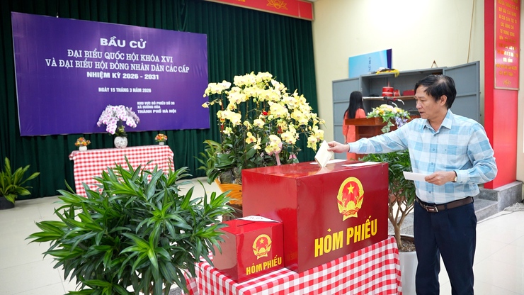 16h56’ ngày 15/3, 100% cử tri Dương Hoà đi bỏ phiếu bầu cử- Ảnh 3.