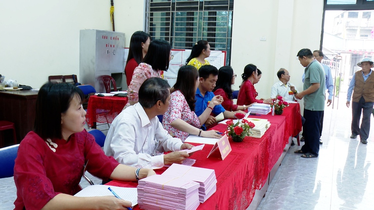 CỬ TRI XÃ ỨNG HÒA PHẤN KHỞI THAM GIA BẦU CỬ- Ảnh 27.