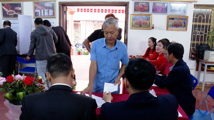 CỬ TRI XÃ ỨNG HÒA PHẤN KHỞI THAM GIA BẦU CỬ- Ảnh 19.