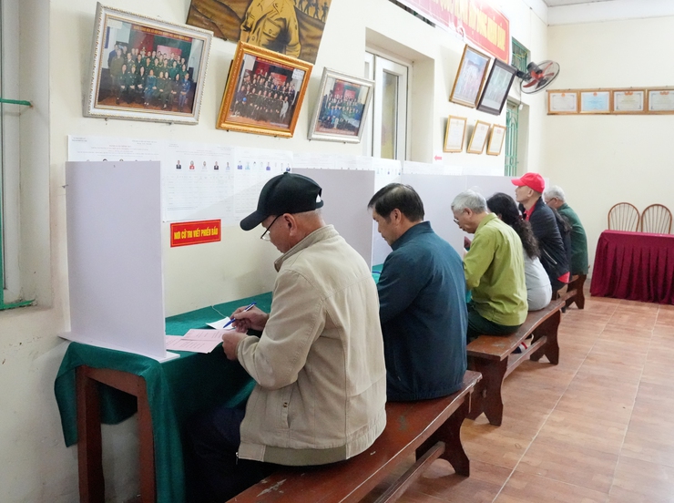 PHƯỜNG SƠN TÂY NÔ NỨC TRONG NGÀY HỘI BẦU CỬ- Ảnh 18.