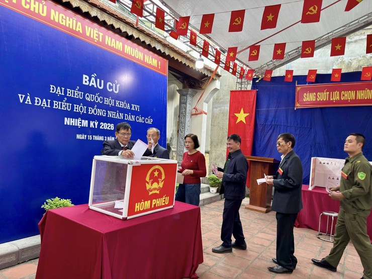 Đồng loạt 22 khu vực bỏ phiếu trên địa bàn phường Dương Nội khai mạc bầu cử- Ảnh 19.