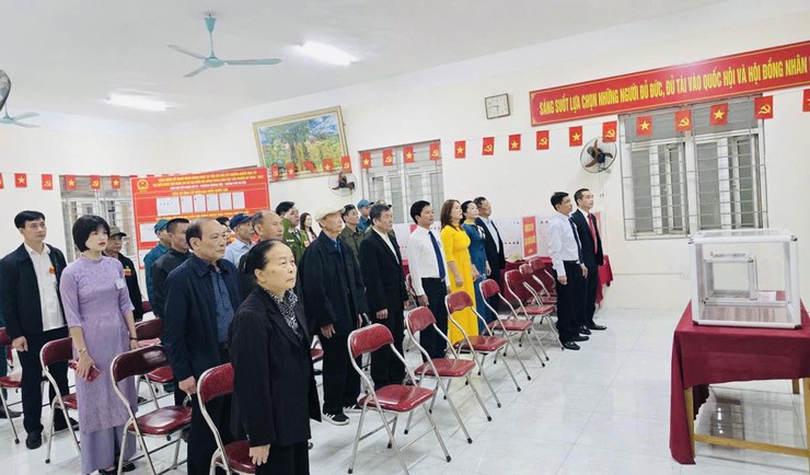 Đồng loạt 22 khu vực bỏ phiếu trên địa bàn phường Dương Nội khai mạc bầu cử- Ảnh 25.