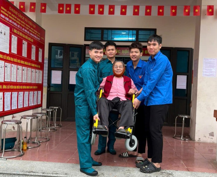 XÃ NỘI BÀI TƯNG BỪNG KHAI MẠC NGÀY HỘI BẦU CỬ- Ảnh 11.