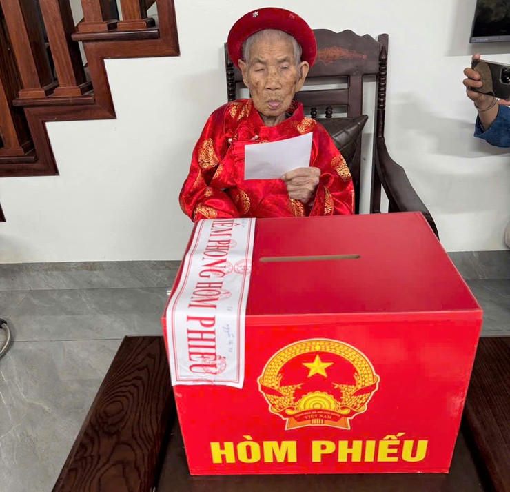 XÃ NỘI BÀI TƯNG BỪNG KHAI MẠC NGÀY HỘI BẦU CỬ- Ảnh 3.