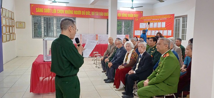 Đồng loạt 22 khu vực bỏ phiếu trên địa bàn phường Dương Nội khai mạc bầu cử- Ảnh 8.
