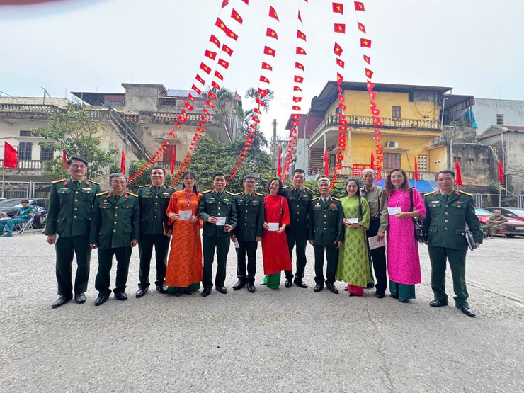 Hội Cựu chiến binh phường Yên Sở với “Ngày hội non sông” 15/3/2026
- Ảnh 5.