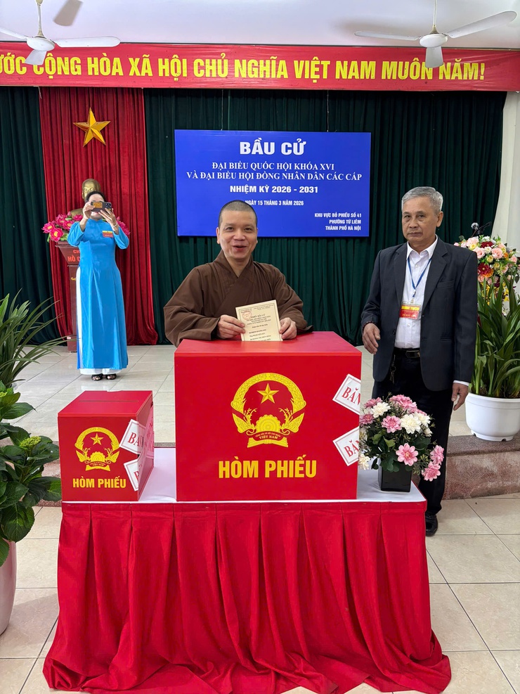 Trực tiếp: Không khí ngày hội toàn dân đi bỏ phiếu tại các điểm bầu cử trên địa bàn phường Từ Liêm- Ảnh 38.