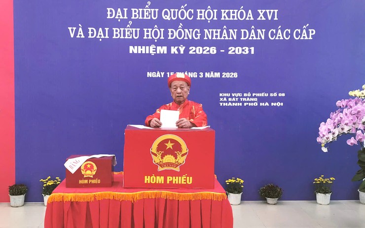 Rộn ràng ngày hội non sông tại các điểm bỏ phiếu ở xã Bát Tràng- Ảnh 10.