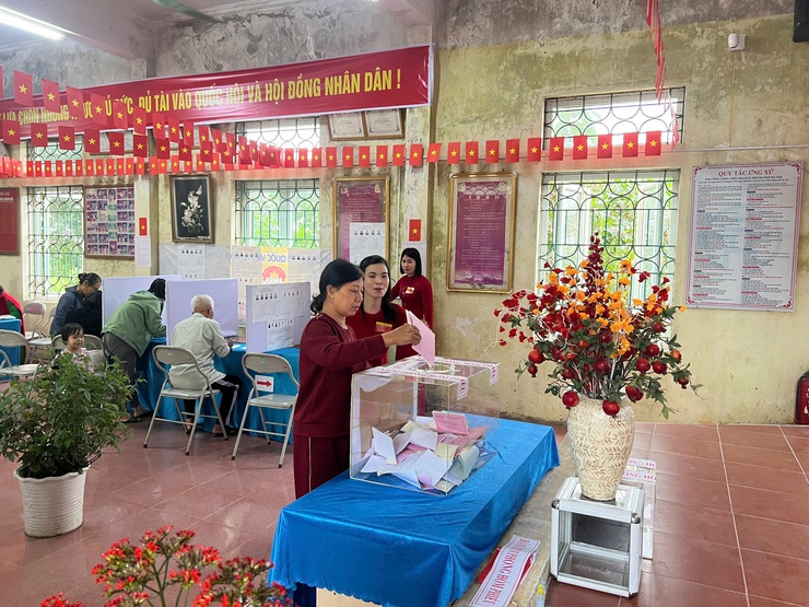 CỬ TRI XÃ ỨNG HÒA PHẤN KHỞI THAM GIA BẦU CỬ- Ảnh 43.