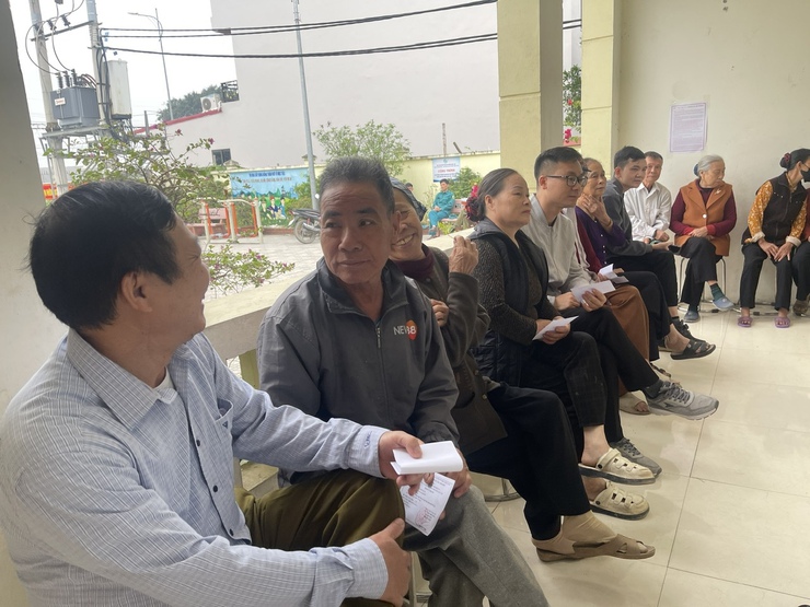 CỬ TRI XÃ ỨNG HÒA PHẤN KHỞI THAM GIA BẦU CỬ- Ảnh 11.