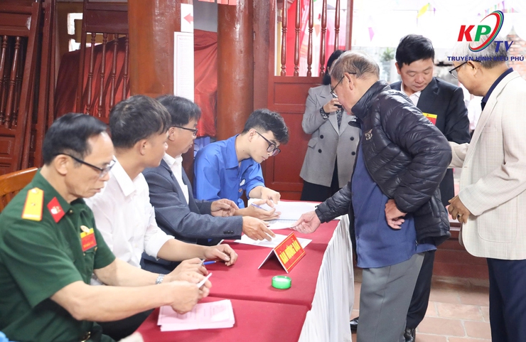 Cử tri xã Kiều Phú tích cực đi bỏ phiếu, tiến độ bầu cử diễn ra đúng quy định- Ảnh 6.