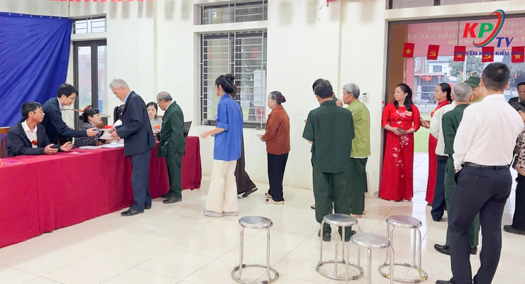 Cử tri xã Kiều Phú tích cực đi bỏ phiếu, tiến độ bầu cử diễn ra đúng quy định- Ảnh 7.