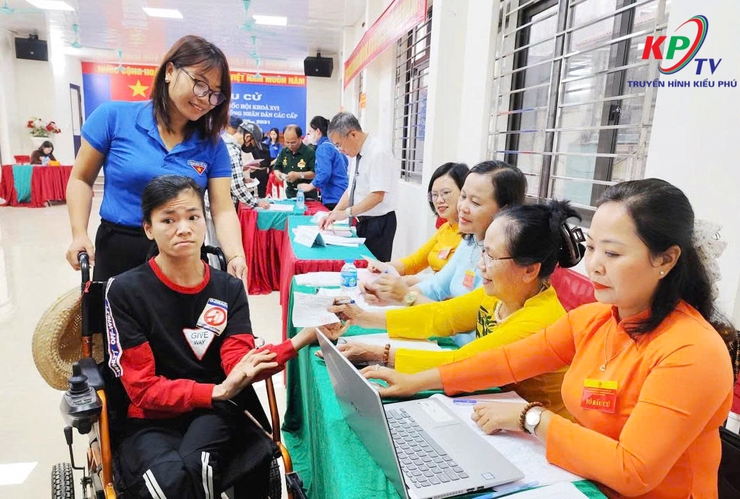 Cử tri xã Kiều Phú tích cực đi bỏ phiếu, tiến độ bầu cử diễn ra đúng quy định- Ảnh 14.