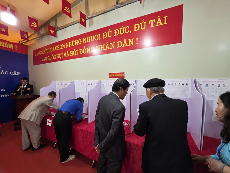 Phường Hồng Hà khai mạc ngày bầu cử Đại biểu Quốc hội khóa XVI và Đại biểu HĐND các cấp nhiệm kỳ 2026-2031- Ảnh 9.