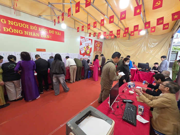 Phường Hồng Hà khai mạc ngày bầu cử Đại biểu Quốc hội khóa XVI và Đại biểu HĐND các cấp nhiệm kỳ 2026-2031- Ảnh 10.