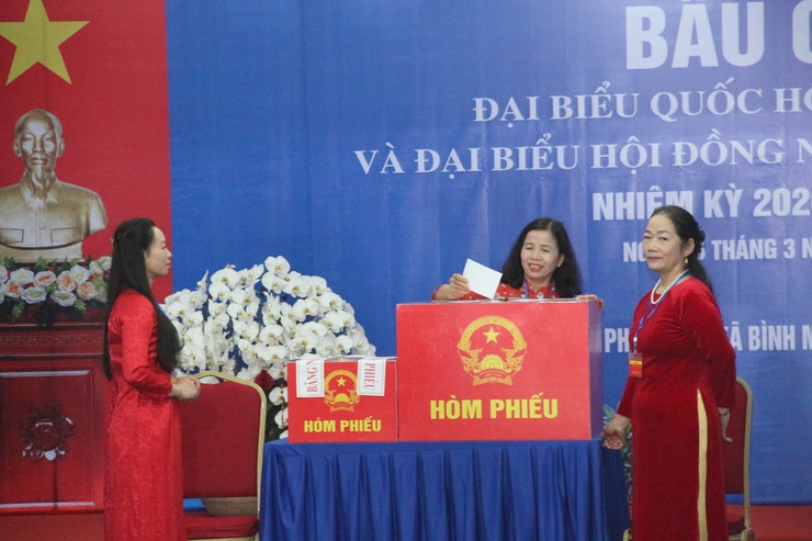 Xã Bình Minh: 46 khu vực bỏ phiếu đồng loạt khai mạc lúc 7 h- Ảnh 6.