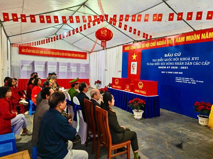 PHƯỜNG VĂN MIẾU – QUỐC TỬ GIÁM TỔ CHỨC LỄ KHAI MẠC CUỘC BẦU CỬ ĐẠI BIỂU QUỐC HỘI KHÓA XVI VÀ ĐẠI BIỂU HĐND CÁC CẤP NHIỆM KỲ 2026 – 2031 TẠI CÁC KHU VỰC BỎ PHIẾU- Ảnh 13.