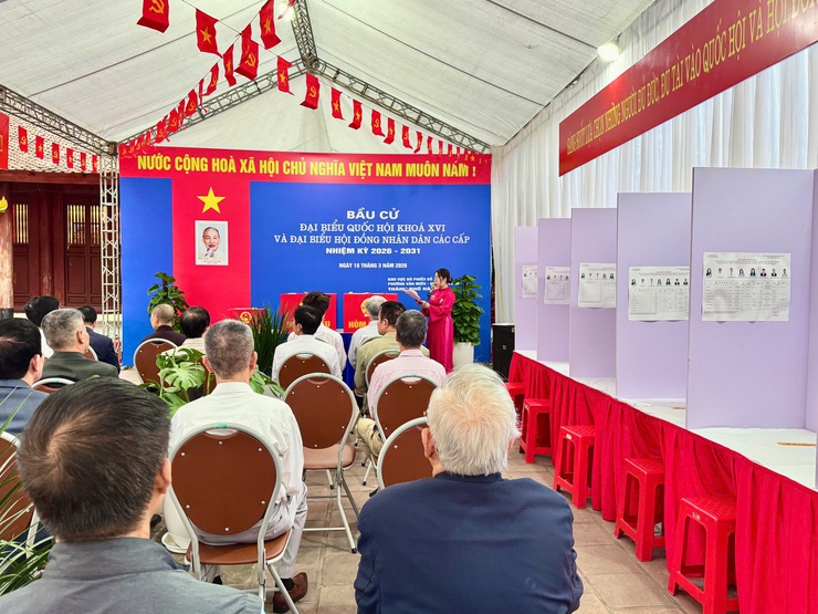 PHƯỜNG VĂN MIẾU – QUỐC TỬ GIÁM TỔ CHỨC LỄ KHAI MẠC CUỘC BẦU CỬ ĐẠI BIỂU QUỐC HỘI KHÓA XVI VÀ ĐẠI BIỂU HĐND CÁC CẤP NHIỆM KỲ 2026 – 2031 TẠI CÁC KHU VỰC BỎ PHIẾU- Ảnh 14.