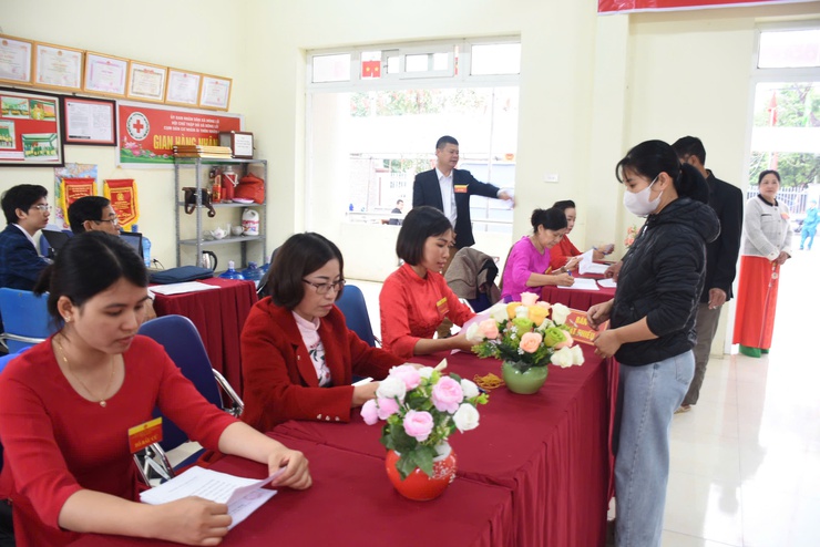 CỬ TRI XÃ ỨNG HÒA PHẤN KHỞI THAM GIA BẦU CỬ- Ảnh 51.