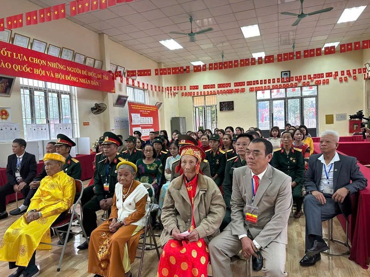 Xã Bình Minh: 46 khu vực bỏ phiếu đồng loạt khai mạc lúc 7 h- Ảnh 7.