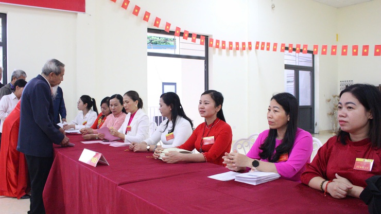 Cử tri phường Chương Mỹ tích cực đi bỏ phiếu bầu cử đại biểu Quốc hội khóa XVI và đại biểu HĐND các cấp, nhiệm kỳ 2026 - 2031- Ảnh 2.