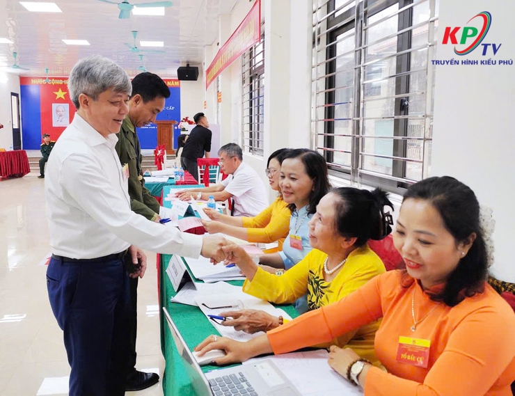 Cử tri xã Kiều Phú tích cực đi bỏ phiếu, tiến độ bầu cử diễn ra đúng quy định- Ảnh 3.