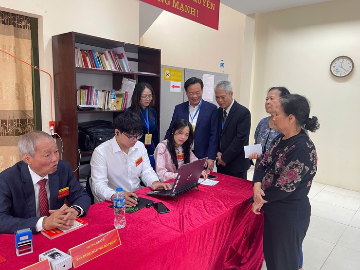 Phường Hồng Hà khai mạc ngày bầu cử Đại biểu Quốc hội khóa XVI và Đại biểu HĐND các cấp nhiệm kỳ 2026-2031- Ảnh 6.