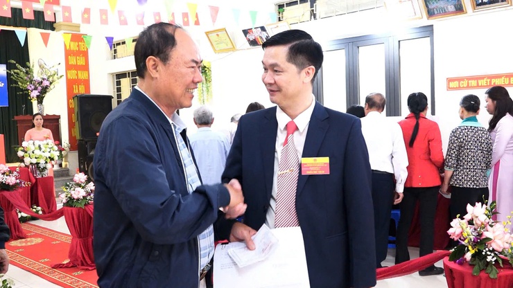 KHÔNG KHÍ KHAI MẠC BẦU CỬ ĐẠI BIỂU QUỐC HỘI KHÓA XVI VÀ ĐẠI BIỂU HĐND CÁC CẤP NHIỆM KỲ 2026 – 2031 TẠI CÁC KHU VỰC BỎ PHIẾU TRÊN ĐỊA BÀN XÃ DÂN HÒA- Ảnh 22.