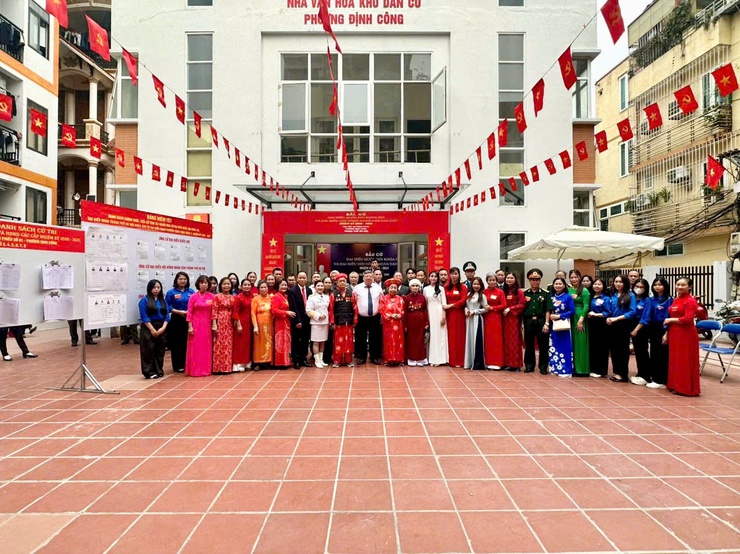UBND phường Định Công đồng loạt khai mạc bầu cử- Ảnh 1.