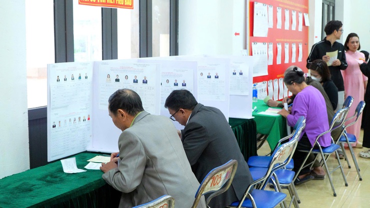 KHÔNG KHÍ KHAI MẠC BẦU CỬ ĐẠI BIỂU QUỐC HỘI KHÓA XVI VÀ ĐẠI BIỂU HĐND CÁC CẤP NHIỆM KỲ 2026 – 2031 TẠI CÁC KHU VỰC BỎ PHIẾU TRÊN ĐỊA BÀN XÃ DÂN HÒA- Ảnh 20.