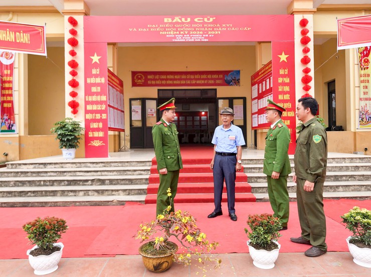 Xã Phú Xuyên: 12 thôn hoàn thành 100% tỷ lệ bỏ phiếu ngay trong buổi sáng- Ảnh 3.