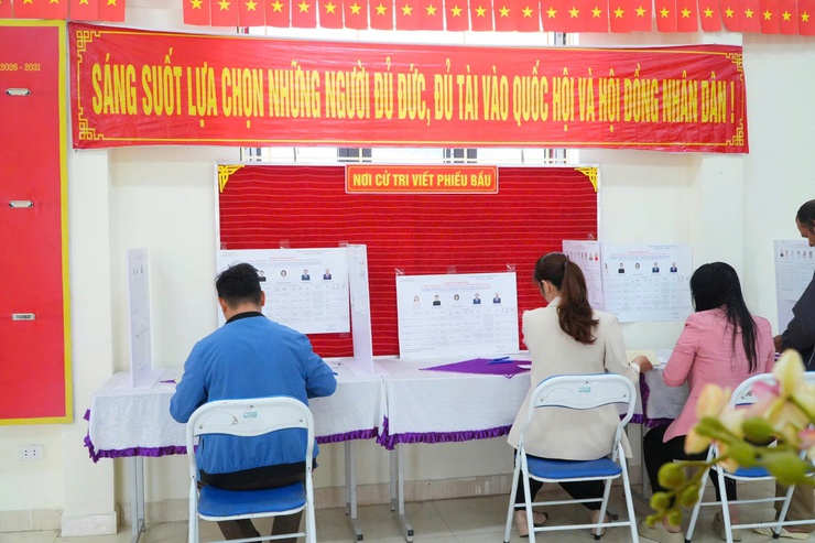 TÍNH ĐẾN 14 GIỜ 30 PHÚT CHIỀU 15/3 
XÃ DÂN HOÀ TỶ LỆ CỬ TRI ĐI BẦU CỬ ĐẠT TRÊN 94%- Ảnh 8.