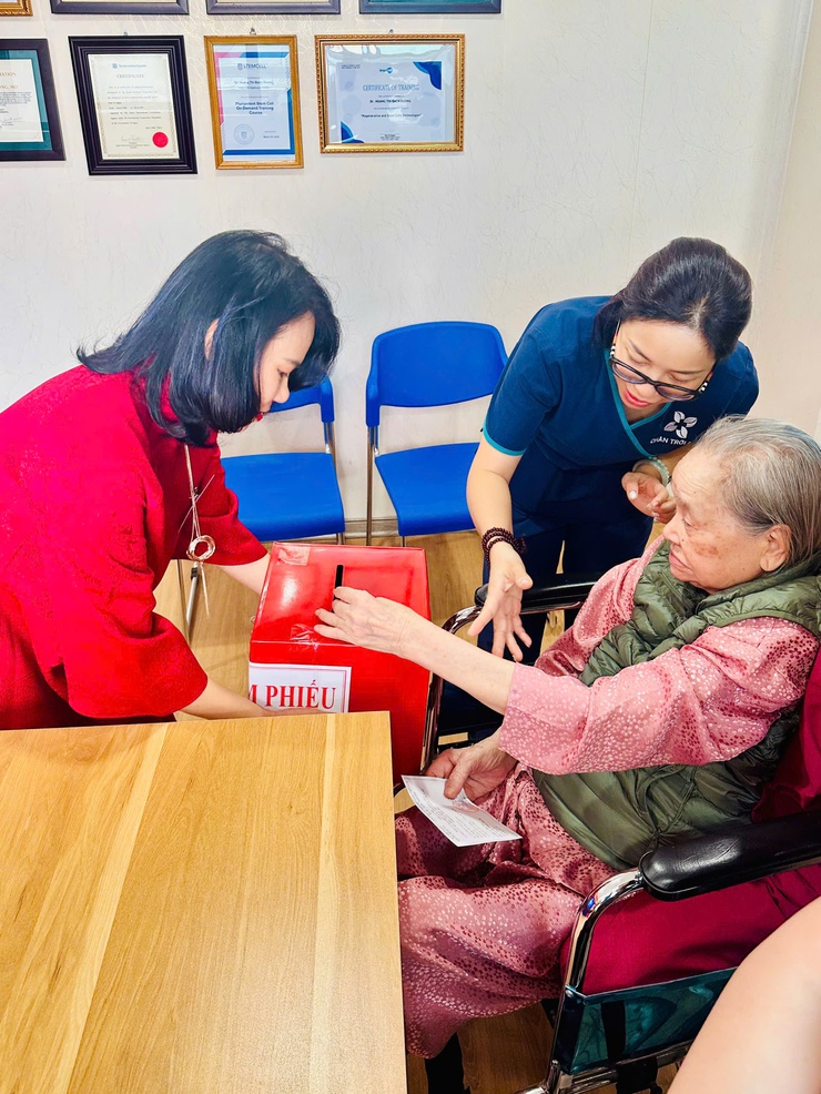 Phường Hồng Hà khai mạc ngày bầu cử Đại biểu Quốc hội khóa XVI và Đại biểu HĐND các cấp nhiệm kỳ 2026-2031- Ảnh 16.