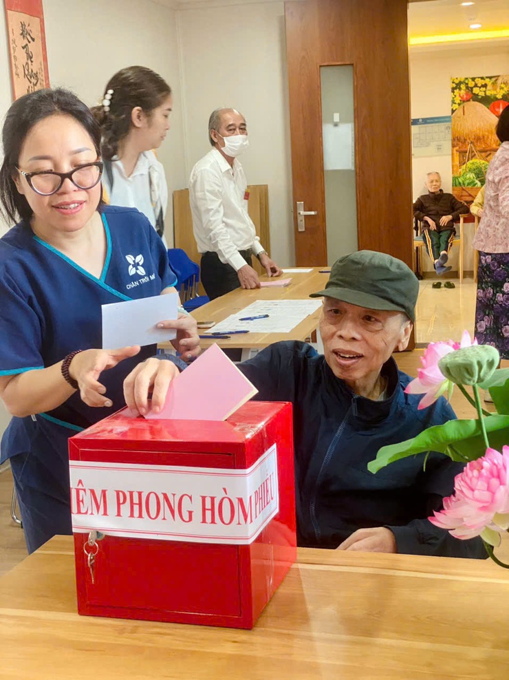 Phường Hồng Hà khai mạc ngày bầu cử Đại biểu Quốc hội khóa XVI và Đại biểu HĐND các cấp nhiệm kỳ 2026-2031- Ảnh 17.