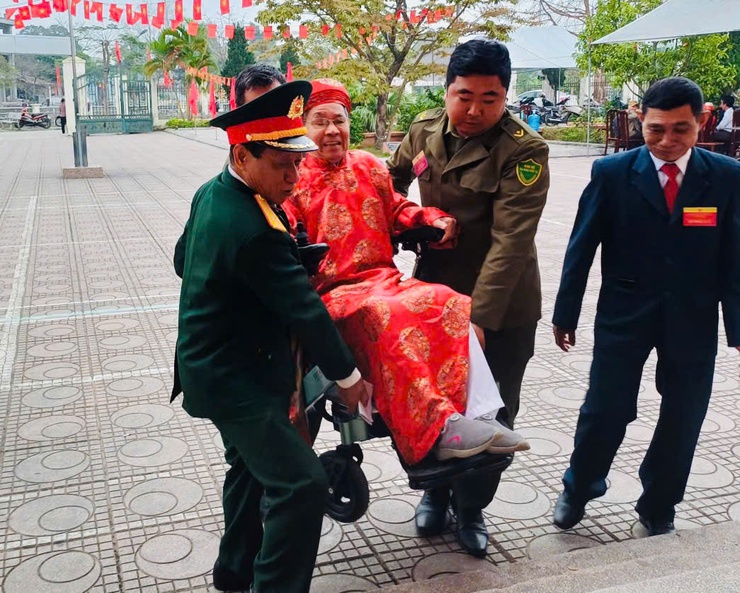 Tam Hưng hoàn thành ngày hội bầu cử trong không khí phấn khởi, dân chủ- Ảnh 3.