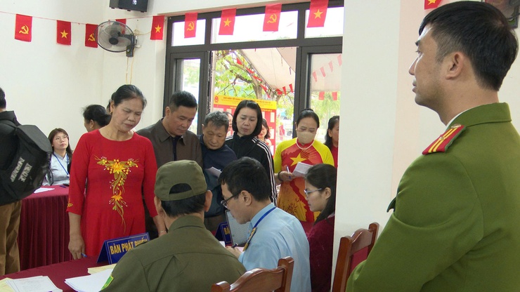 KHAI MẠC BẦU CỬ TẠI 51 KHU VỰC BỎ PHIẾU BẦU CỬ ĐẠI BIỂU QUỐC HỘI VÀ ĐẠI BIỂU HĐND CÁC CẤP NHIỆM KỲ 2026-2031 TRÊN ĐỊA BÀN XÃ THƯ LÂM- Ảnh 22.