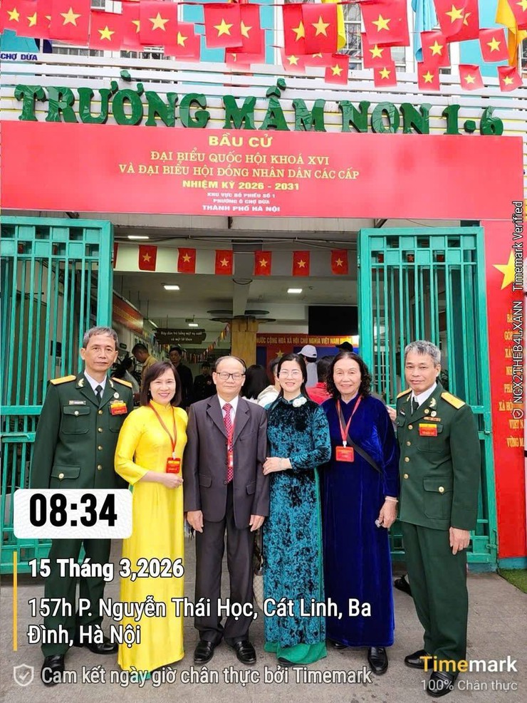 Cử tri Phường Ô Chợ Dừa tích cực tham gia ngày bầu cử- Ảnh 13.