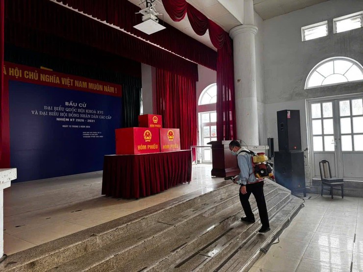 Trạm Y tế Phường Ô Chợ Dừa : Sẵn sàng các điều kiện y tế tốt nhất phục vụ bầu cử- Ảnh 10.