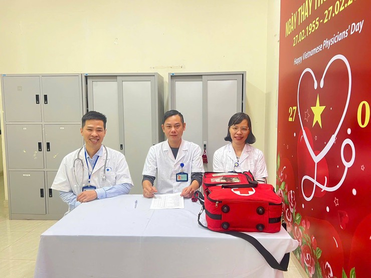 Trạm Y tế Phường Ô Chợ Dừa : Sẵn sàng các điều kiện y tế tốt nhất phục vụ bầu cử- Ảnh 2.