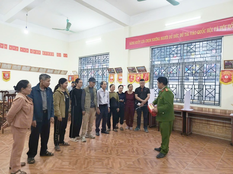 Công an xã Quảng Bị bảo đảm tuyệt đối an ninh, an toàn cuộc bầu cử đại biểu Quốc hội khóa XVI và HĐND các cấp nhiệm kỳ 2026 – 2031- Ảnh 10.