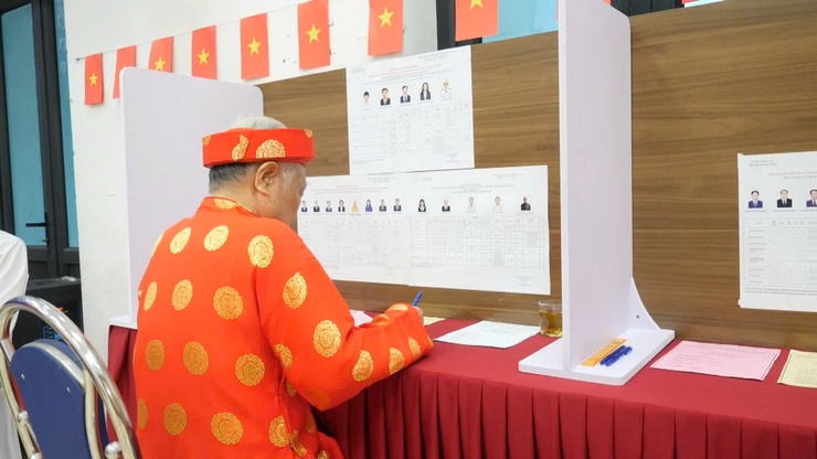 KHAI MẠC BẦU CỬ TẠI 51 KHU VỰC BỎ PHIẾU BẦU CỬ ĐẠI BIỂU QUỐC HỘI VÀ ĐẠI BIỂU HĐND CÁC CẤP NHIỆM KỲ 2026-2031 TRÊN ĐỊA BÀN XÃ THƯ LÂM- Ảnh 5.