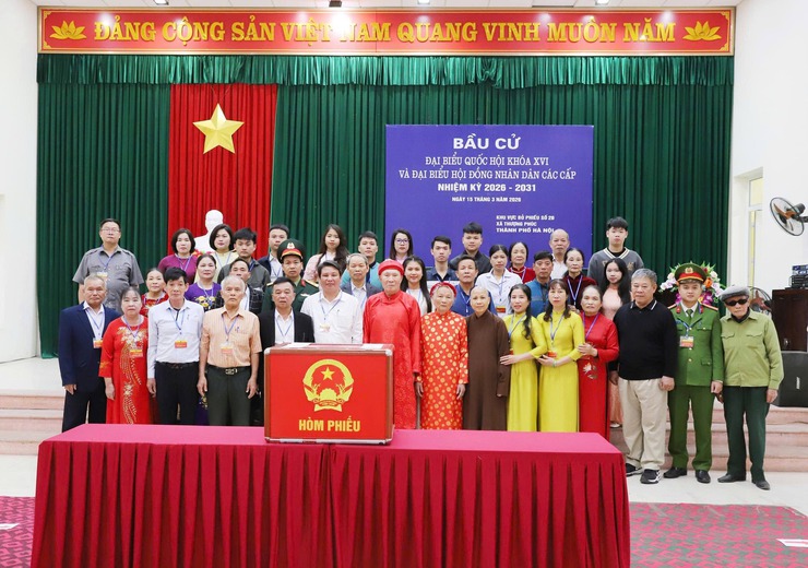 Phát huy sức mạnh đại đoàn kết toàn dân -  Xã Thượng Phúc tổ chức thành công Ngày hội bầu cử- Ảnh 5.